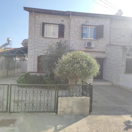 House Famagusta Ferienhaus *